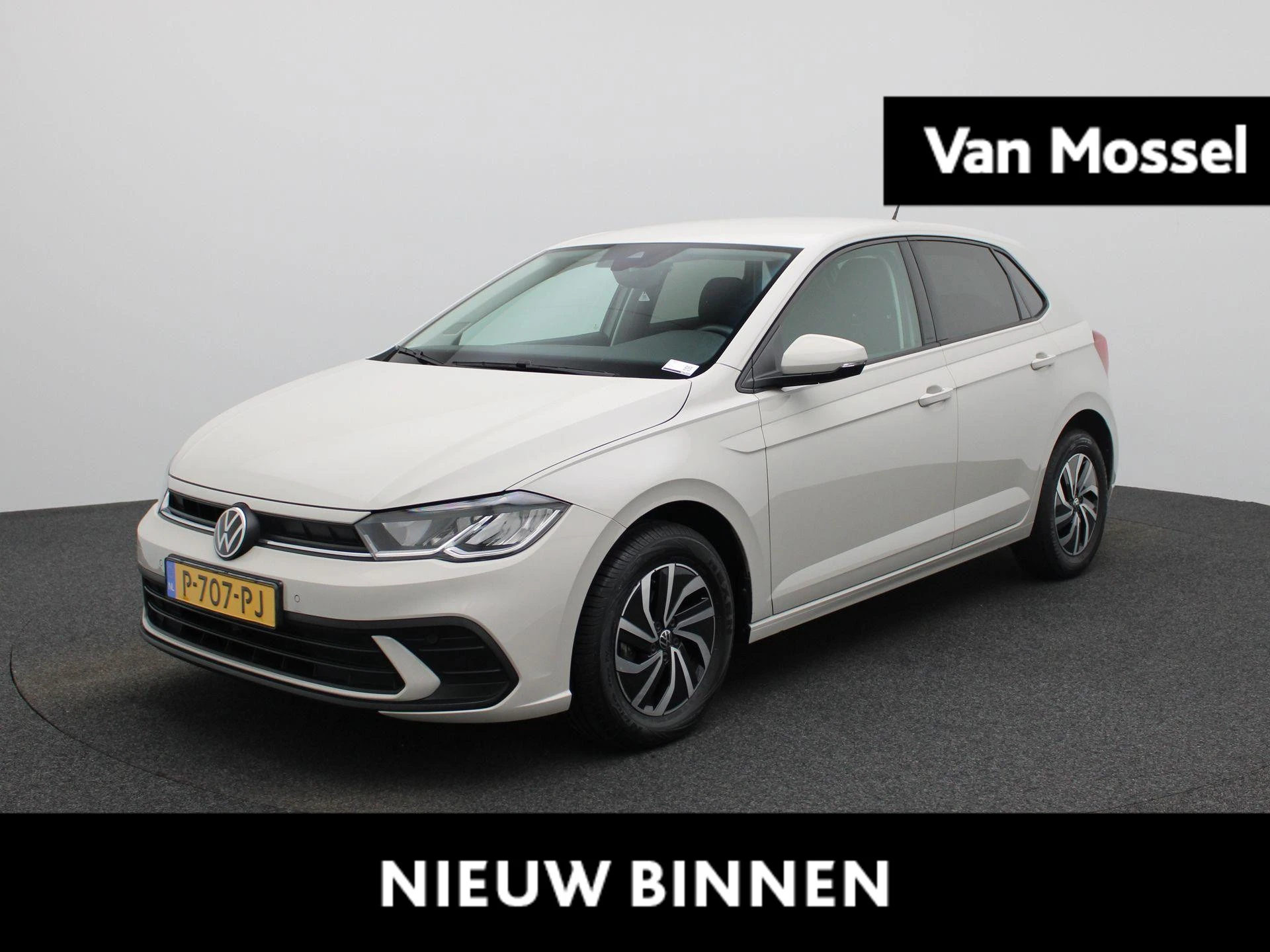 Volkswagen-Polo-image-0