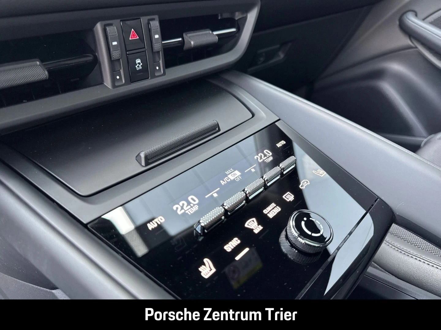Porsche-Macan-image-16