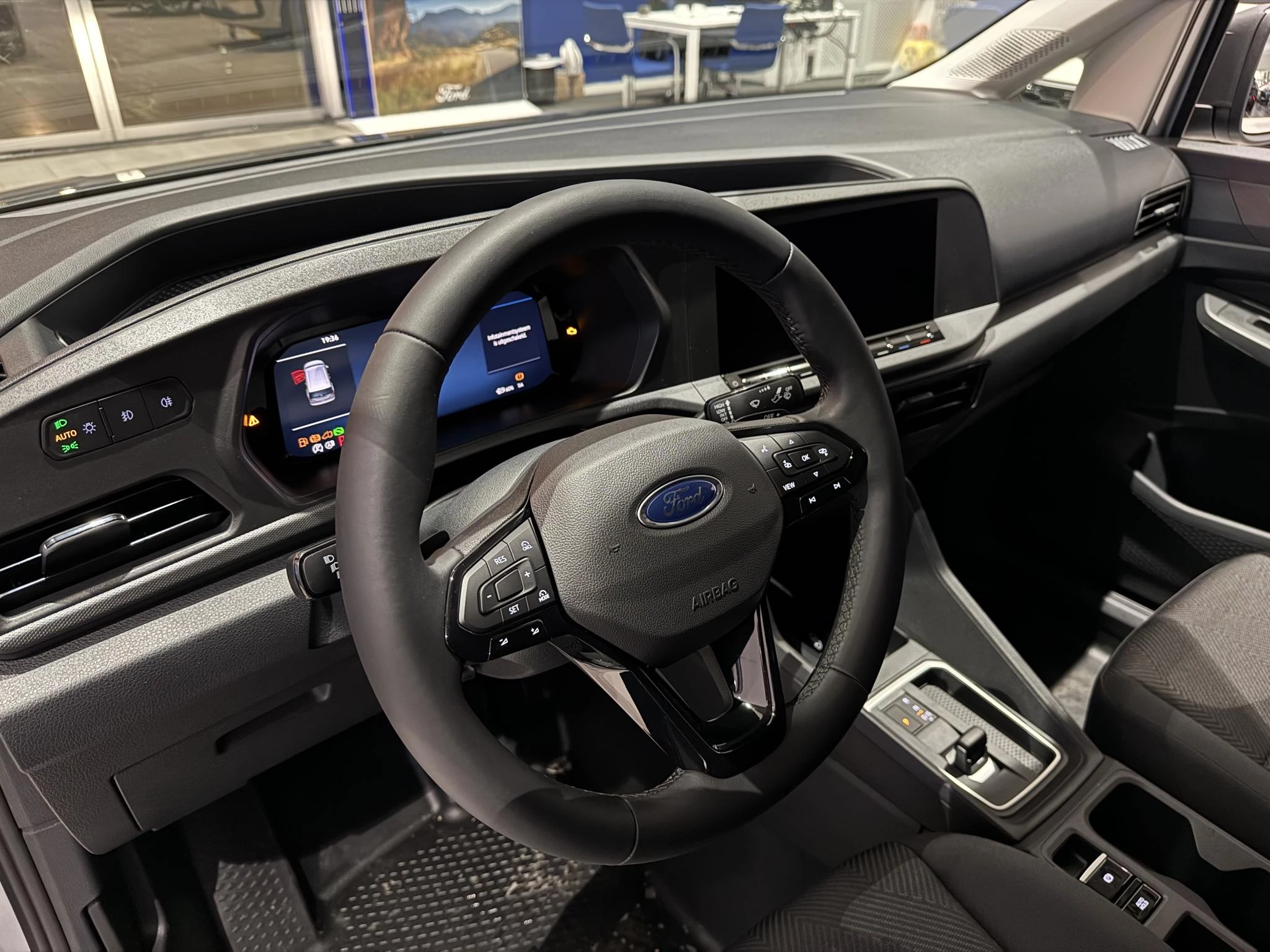 Ford-Transit Connect-image-14