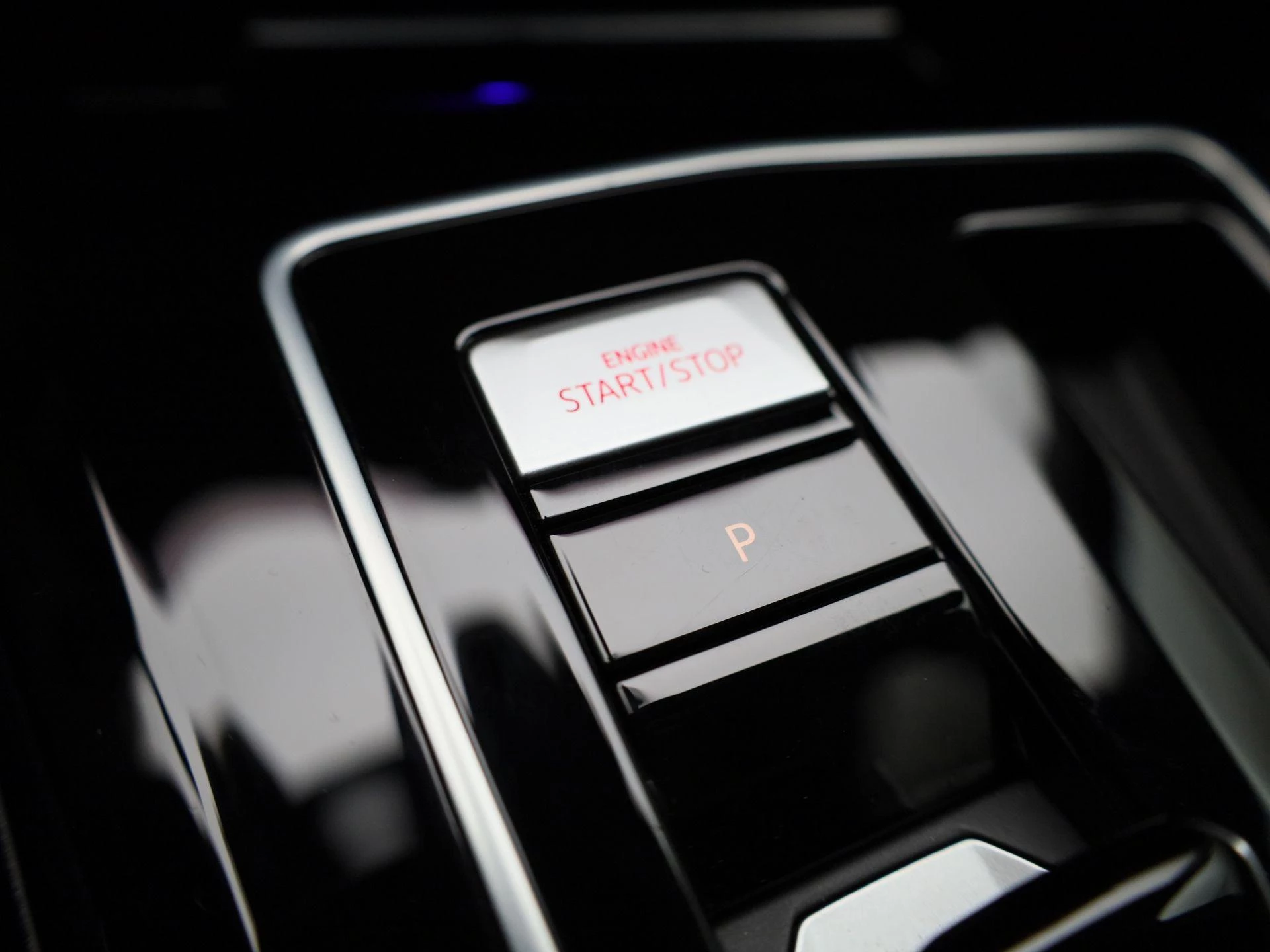 Volkswagen-Golf-image-31