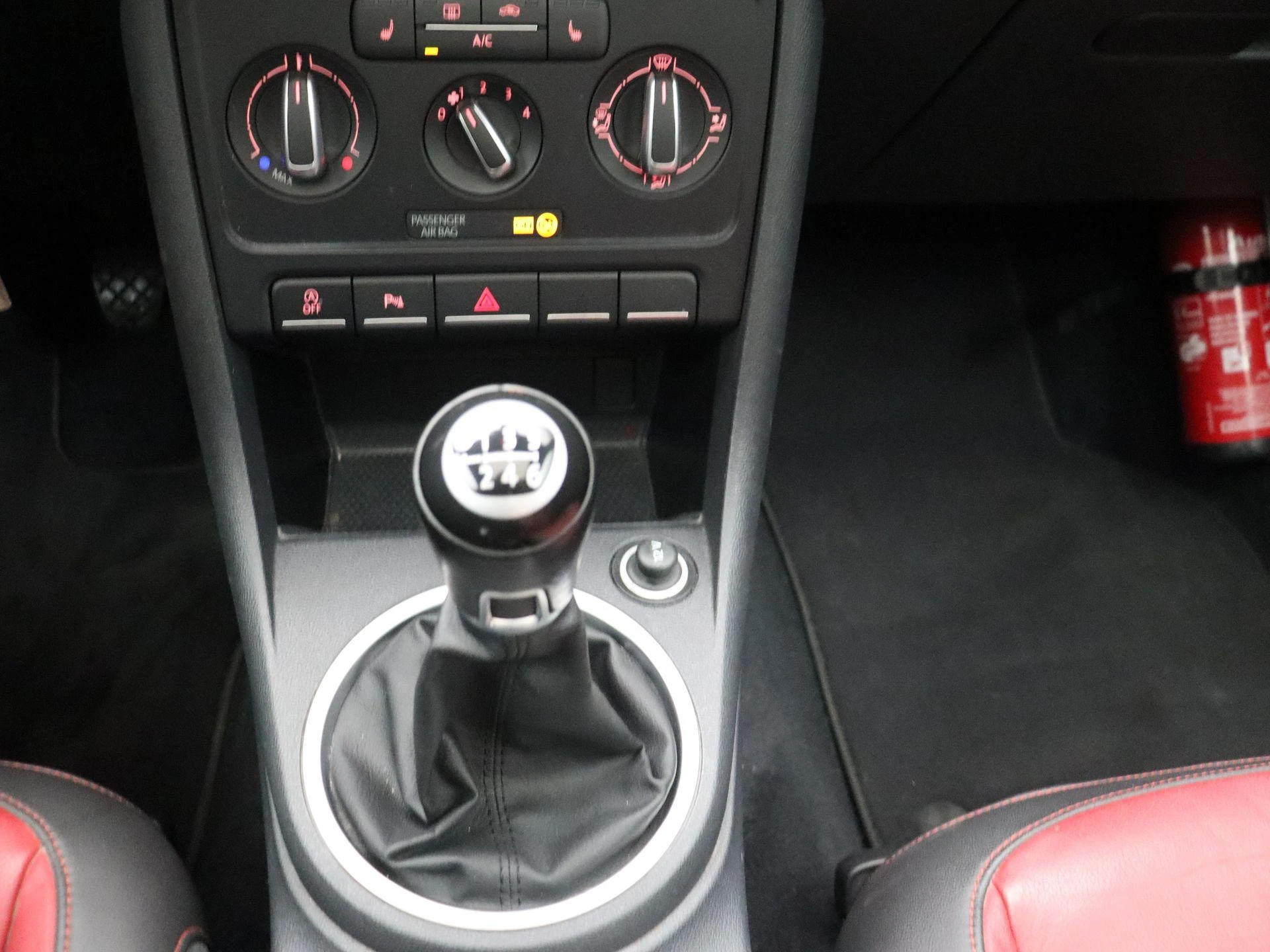 Volkswagen-Beetle-image-17