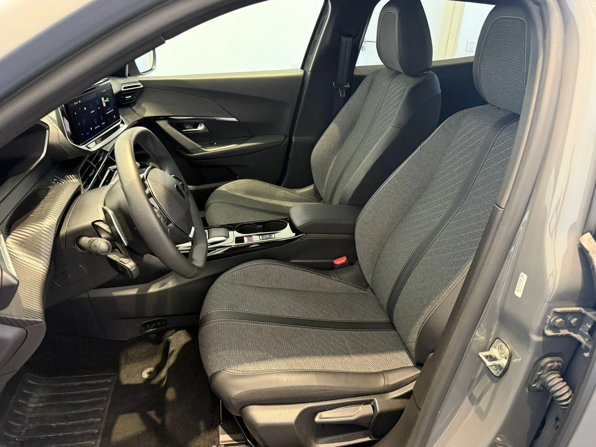Peugeot-2008-image-11