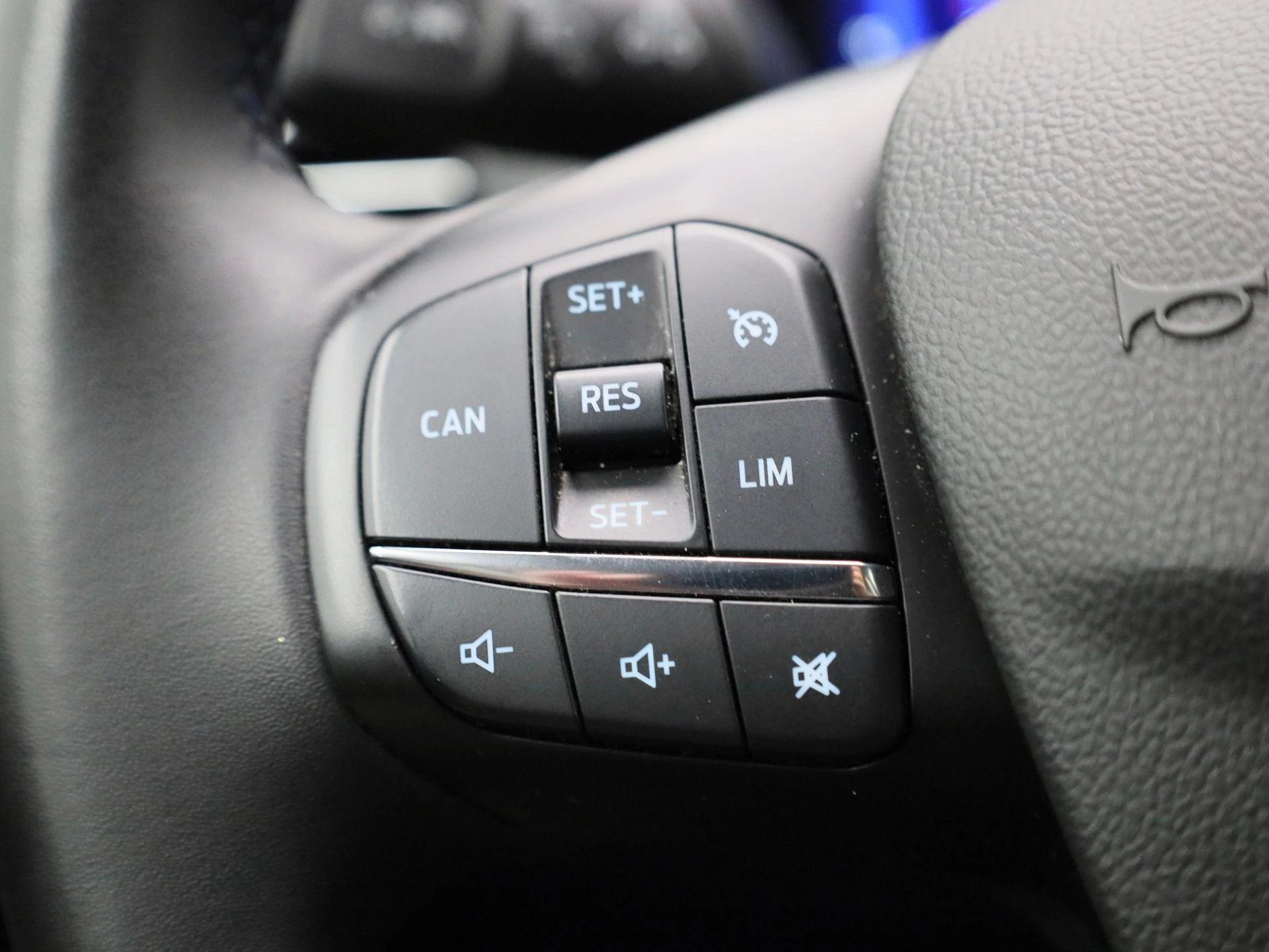 Ford Focus Clipper 1.0i EcoBoost MHEV 92kW Connected