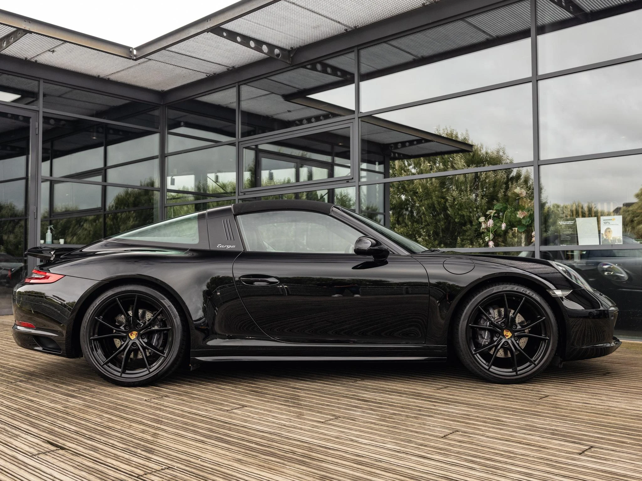 Porsche-911-image-38