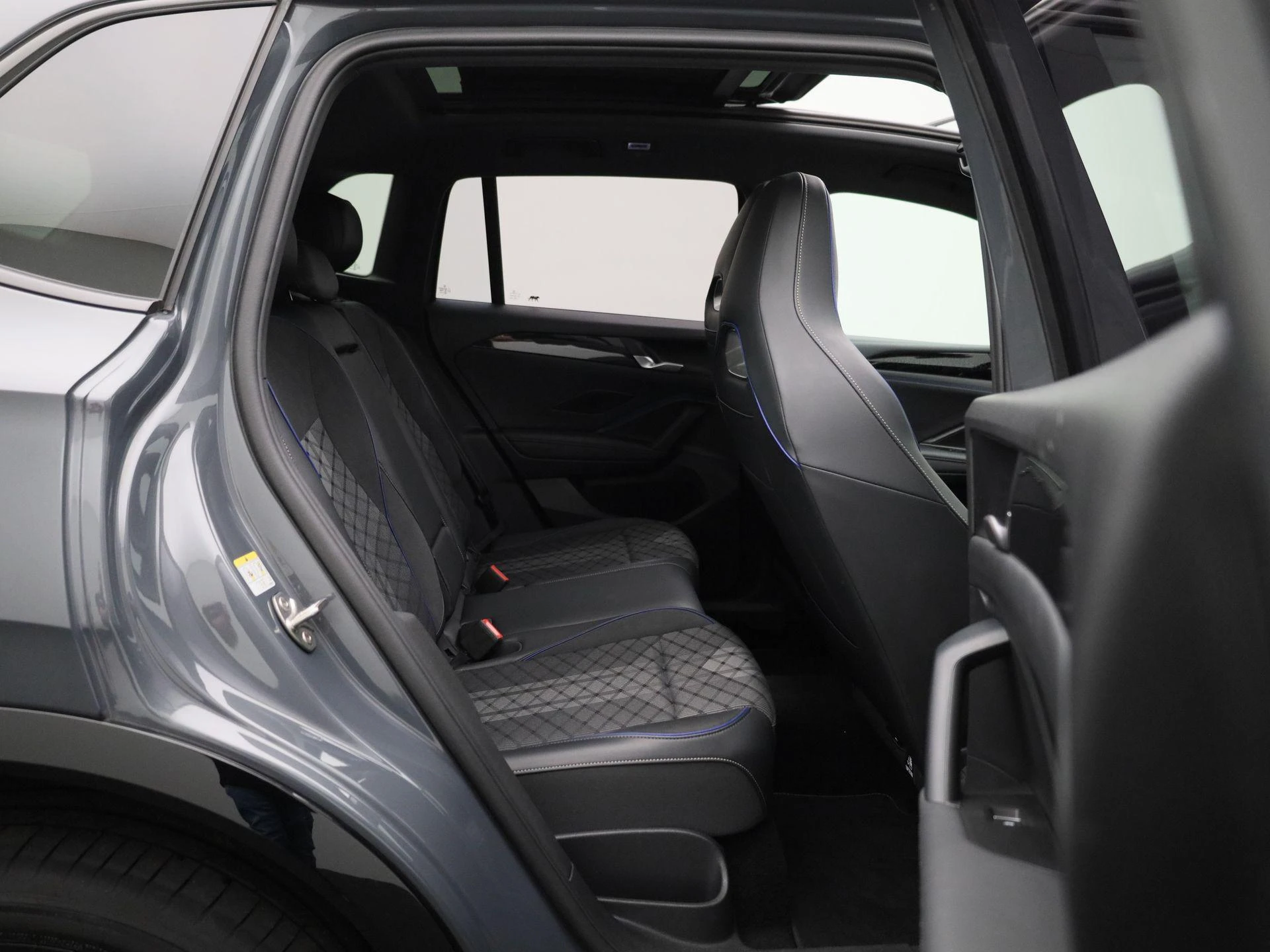 Volkswagen Tiguan 1.5 eHybrid R-Line Edition 204 PK|