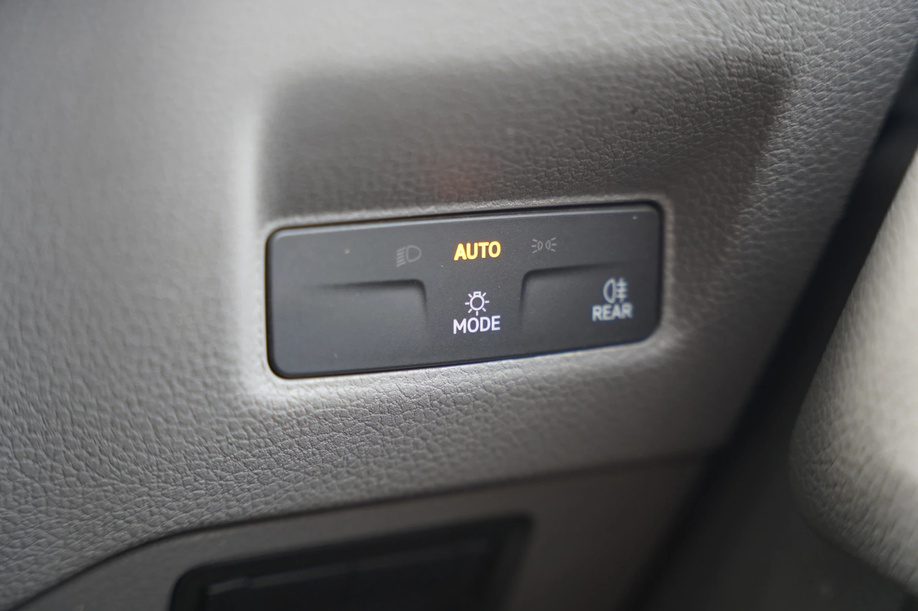 Volkswagen-Crafter-image-19