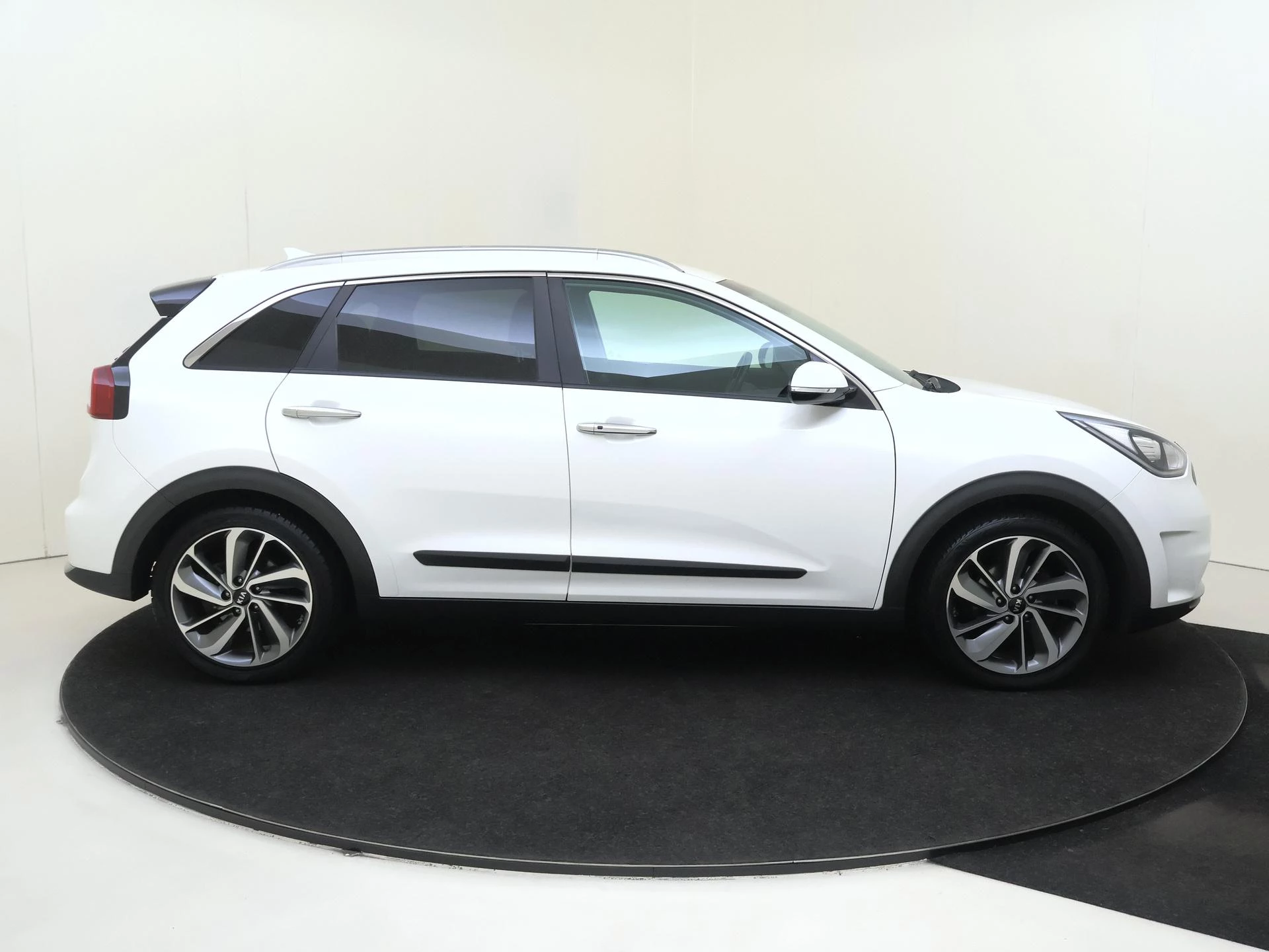 Kia-Niro-image-8