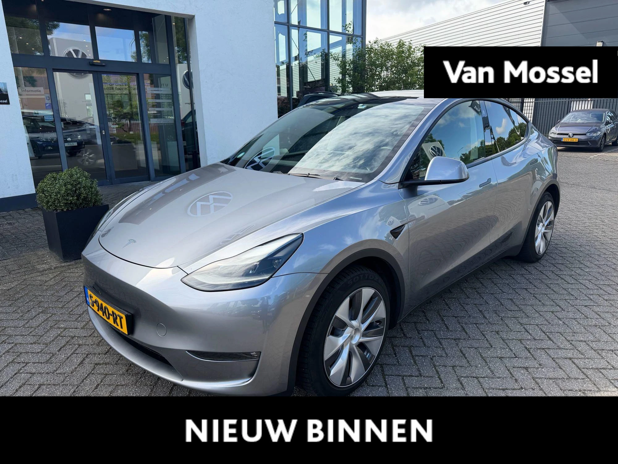 Tesla-Model Y-image-0