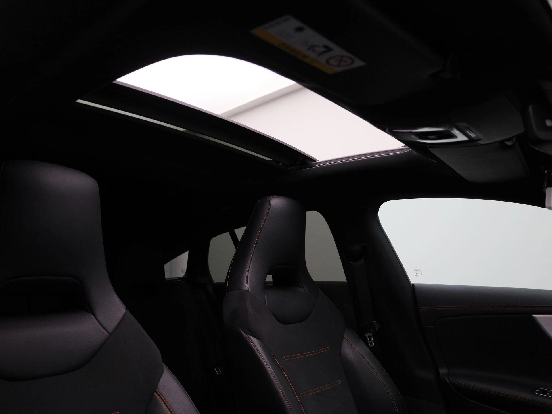 Mercedes-Benz CLA Shooting Brake 200 Premium Plus