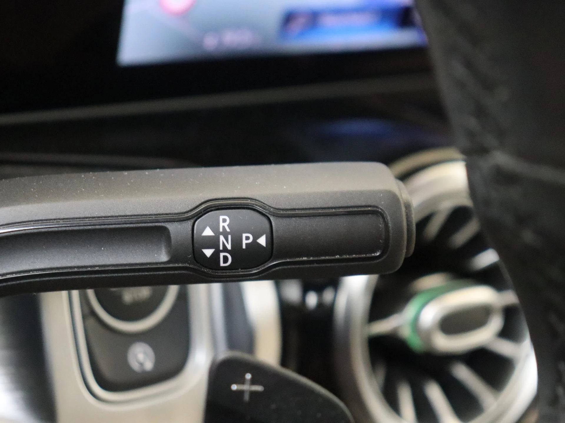 Mercedes-Benz-GLB-image-14