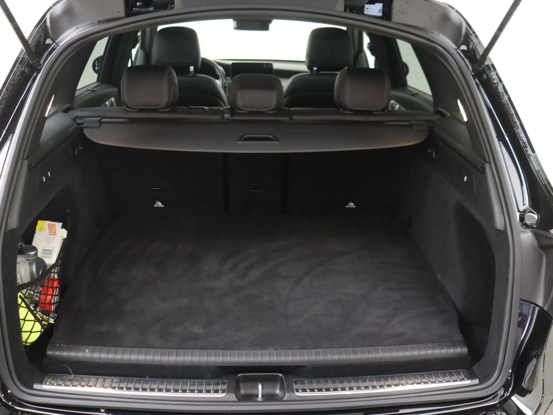 Mercedes-Benz-GLC-image-31