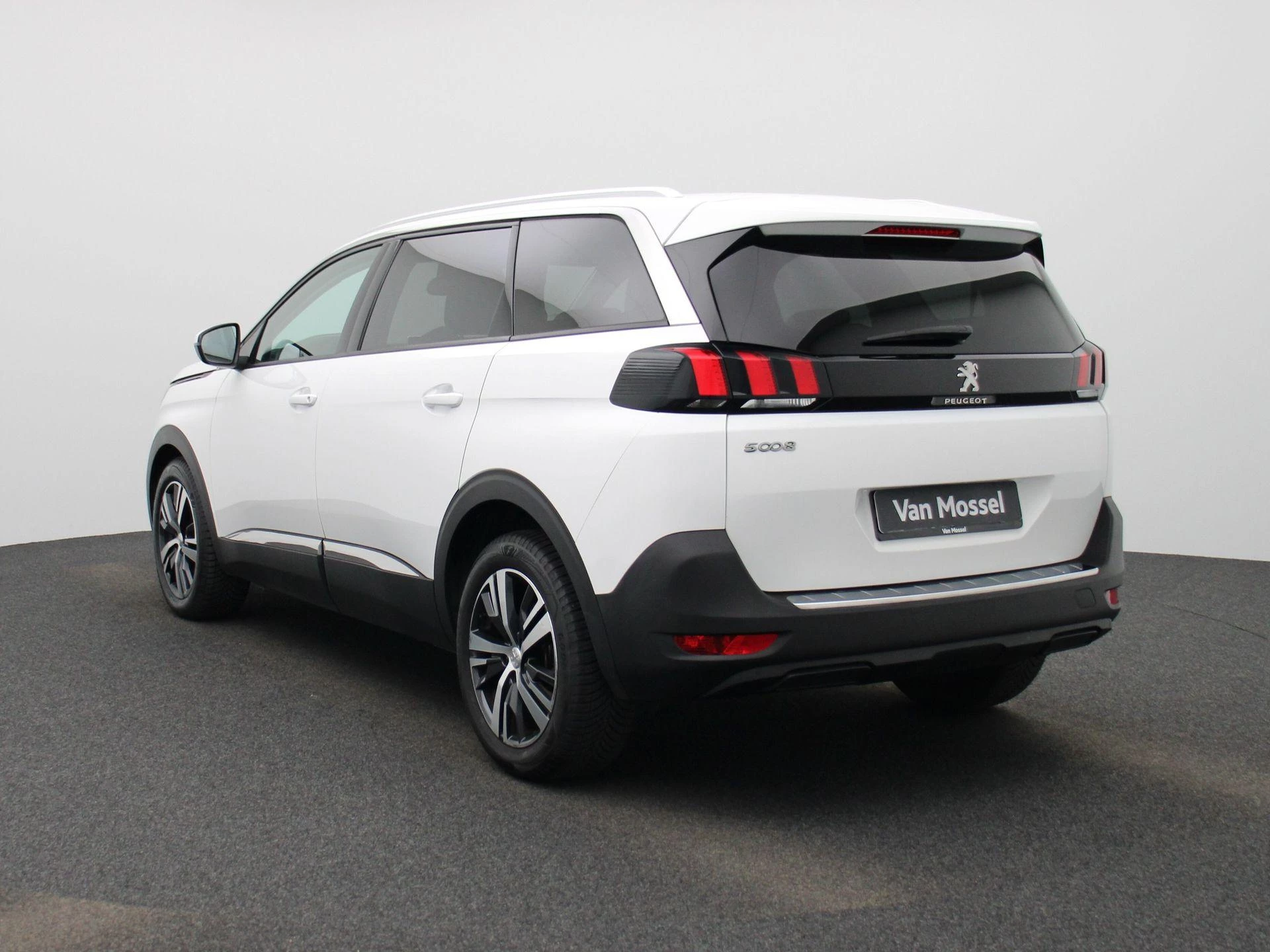 Peugeot-5008-image-7