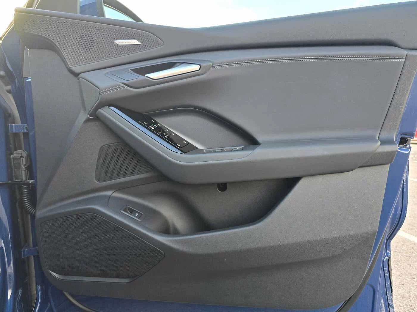 Audi-Q6 e-tron-image-10