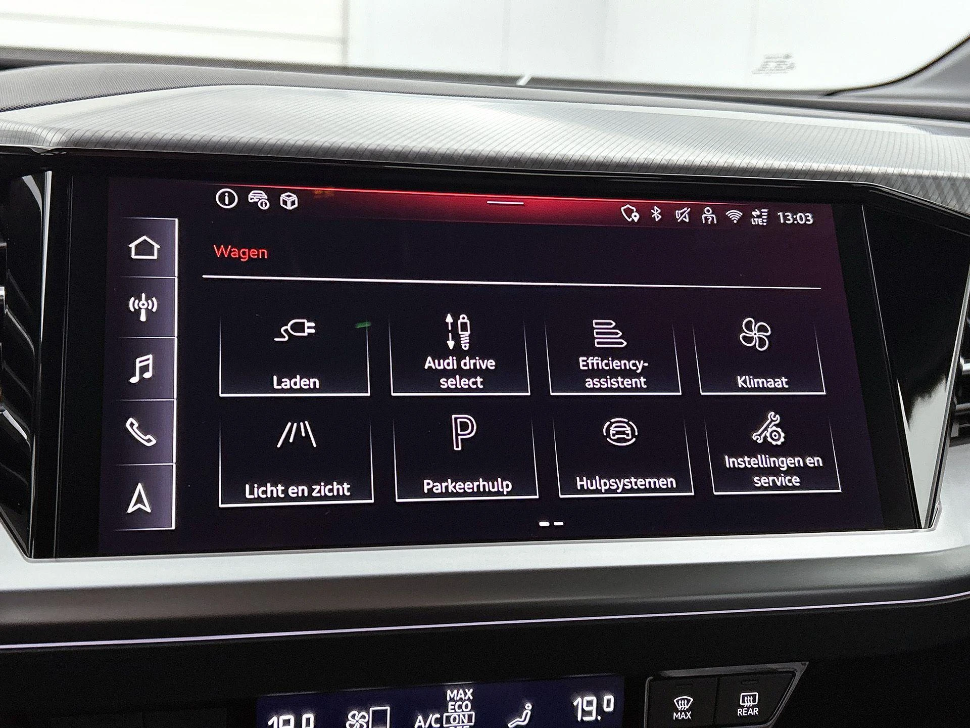 Audi-Q4 Sportback e-tron-image-28