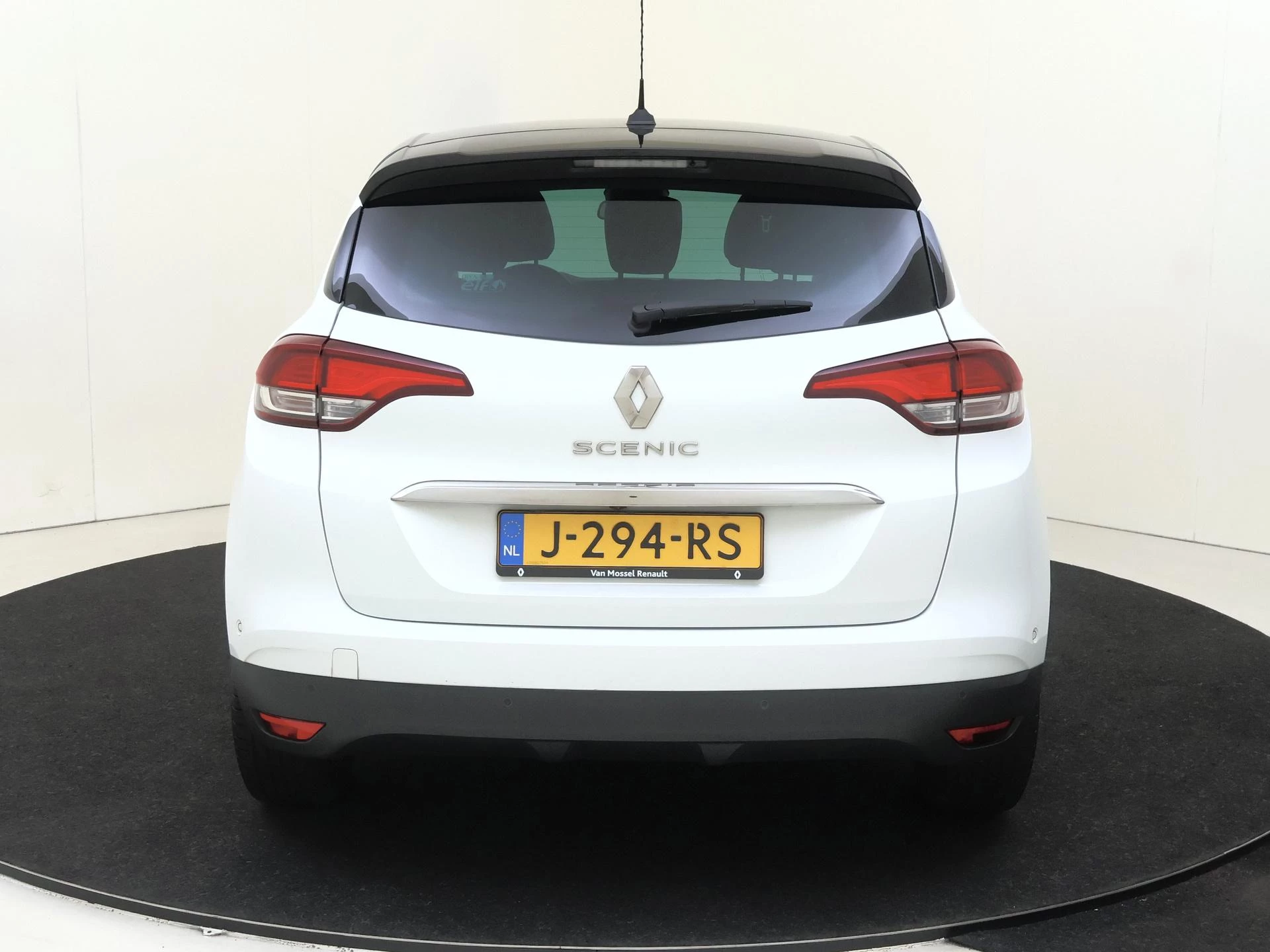 Renault-Scénic-image-6