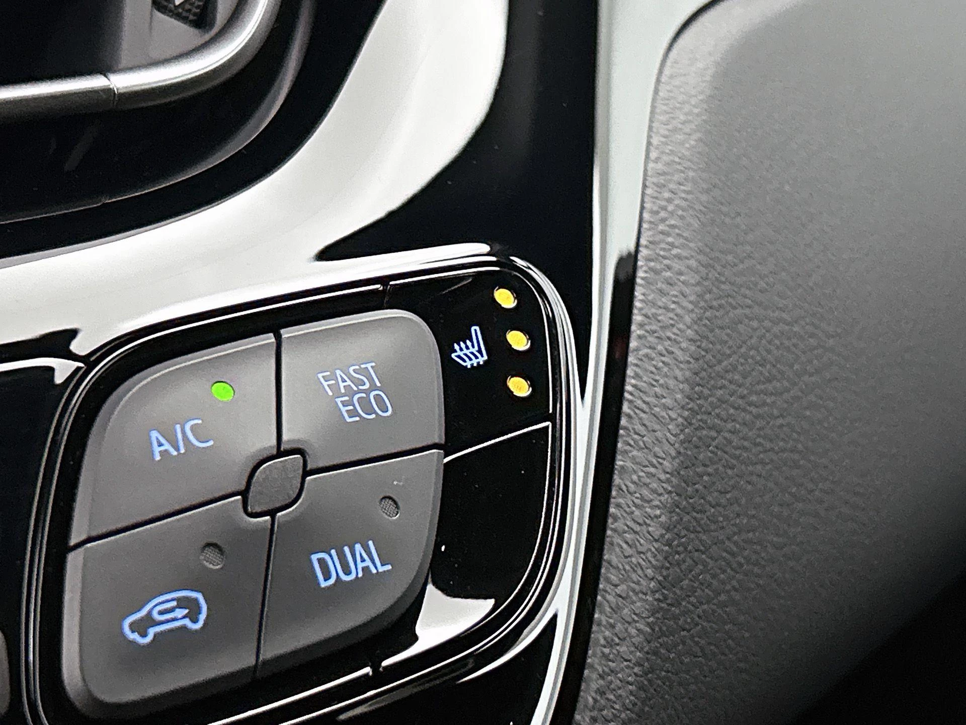 Toyota-C-HR-image-7