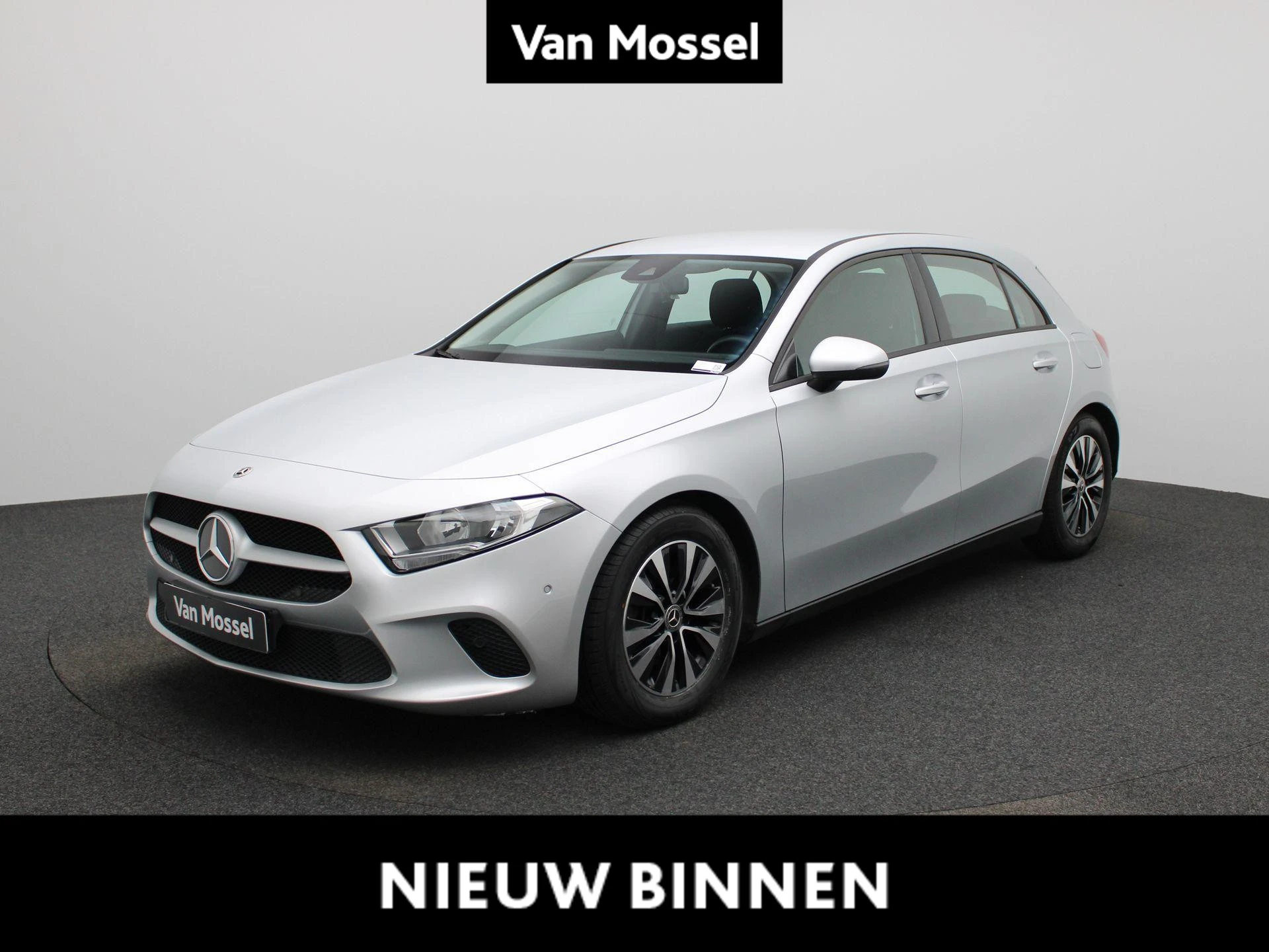 Mercedes-Benz-A-Klasse-image-0