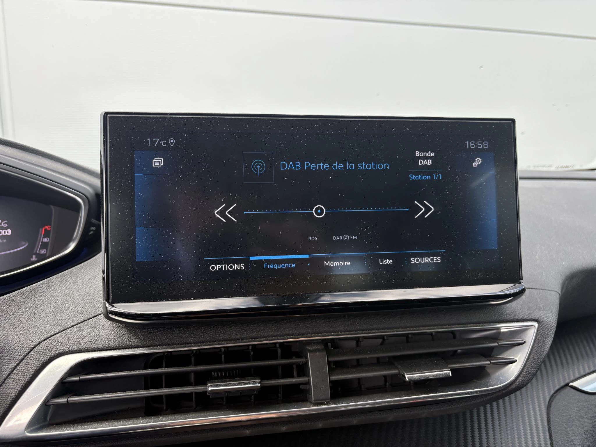 Peugeot-5008-image-15