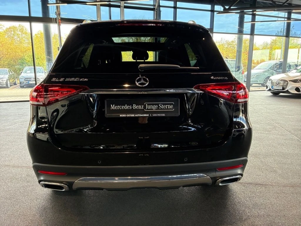 Mercedes-Benz-GLE 350 de-image-21