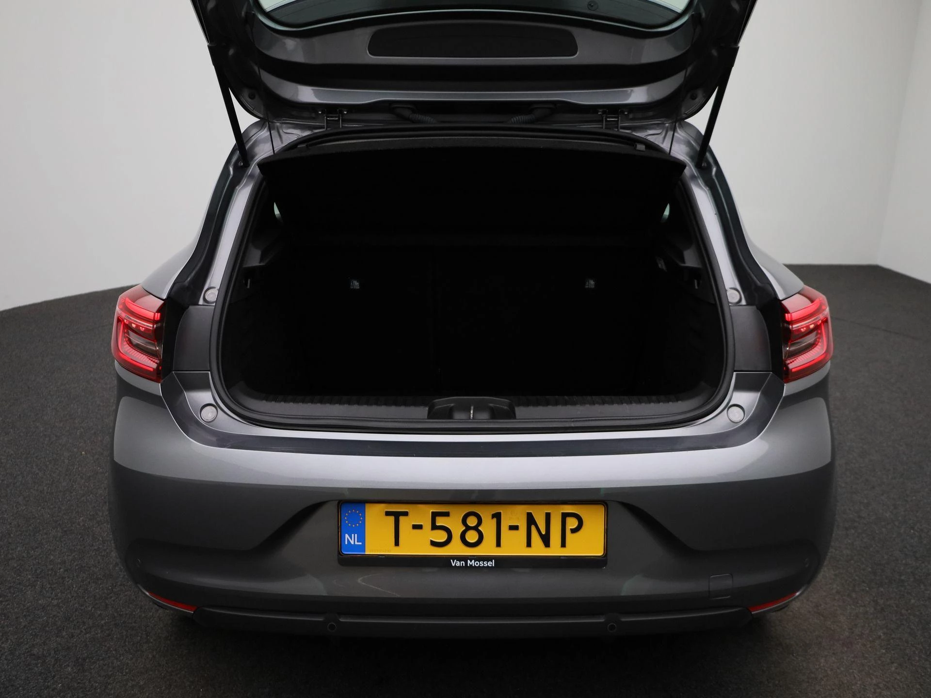 Renault-Clio-image-13