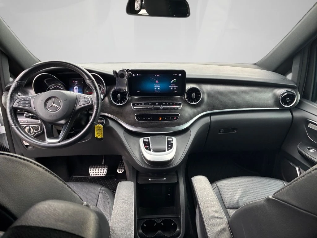 Mercedes-Benz-V-Klasse 300 d-image-11