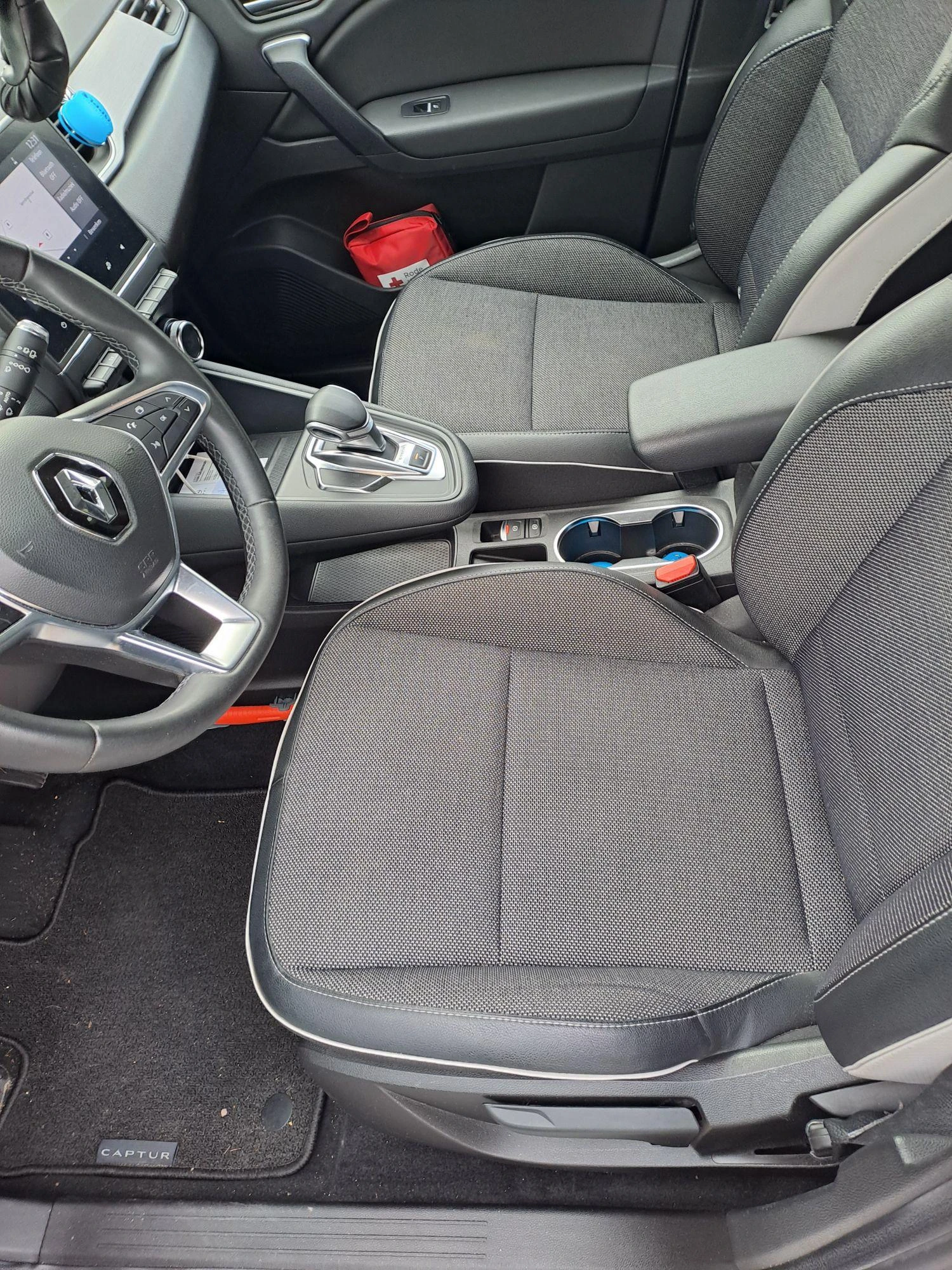 Renault-Captur-image-9