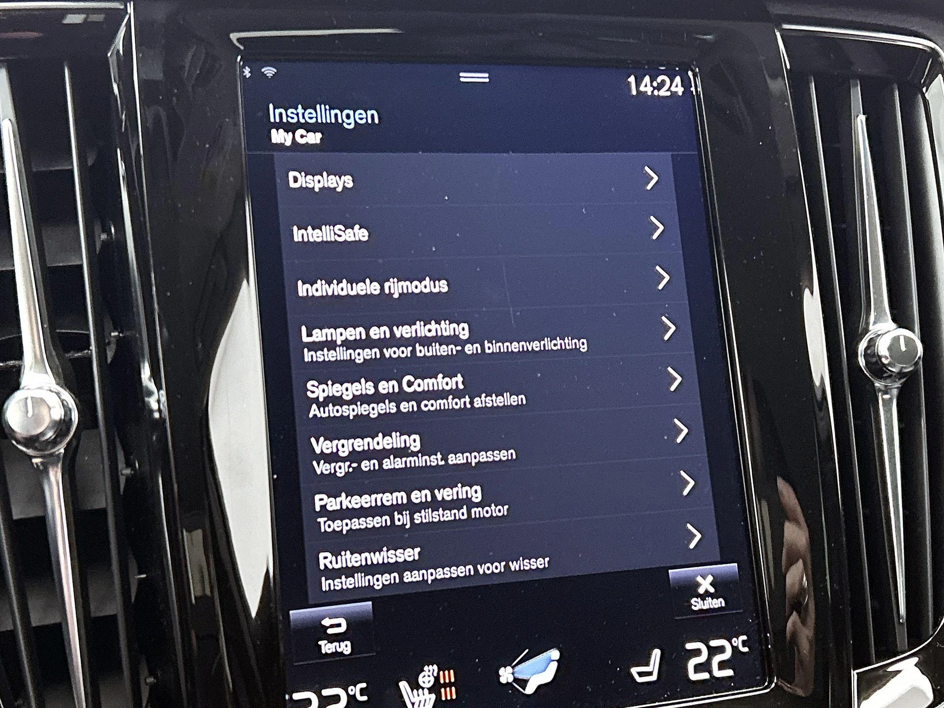 Volvo-V90-image-13