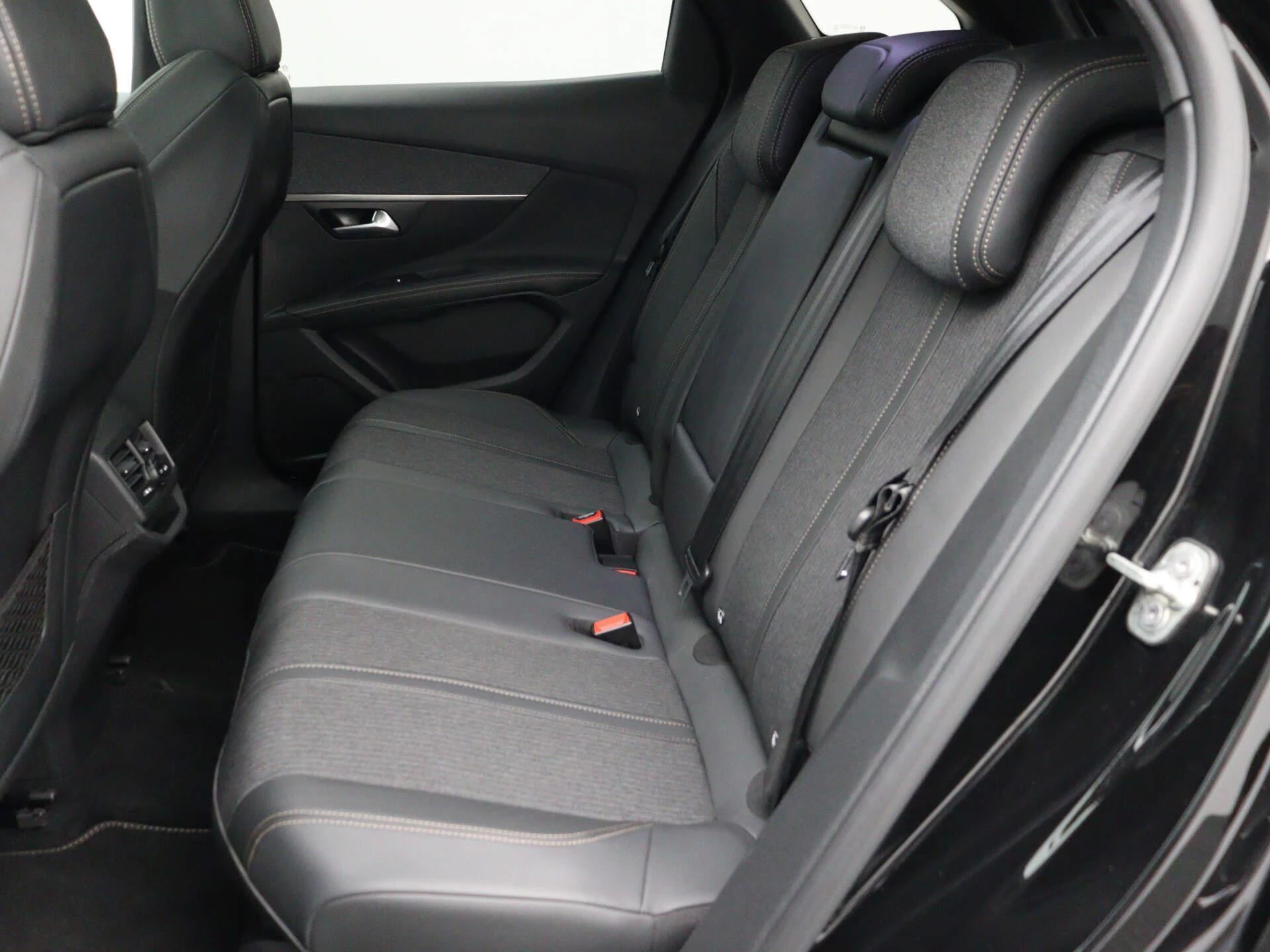 Peugeot-3008-image-25