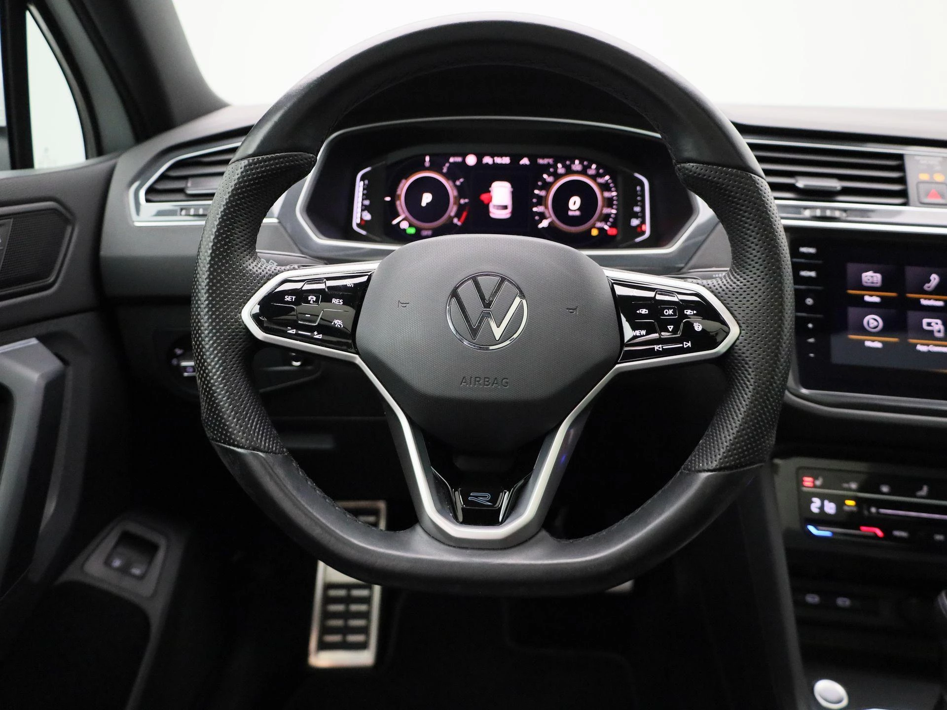 Volkswagen Tiguan 1.4 TSI eHybrid R-Line Business+ 245 PK|