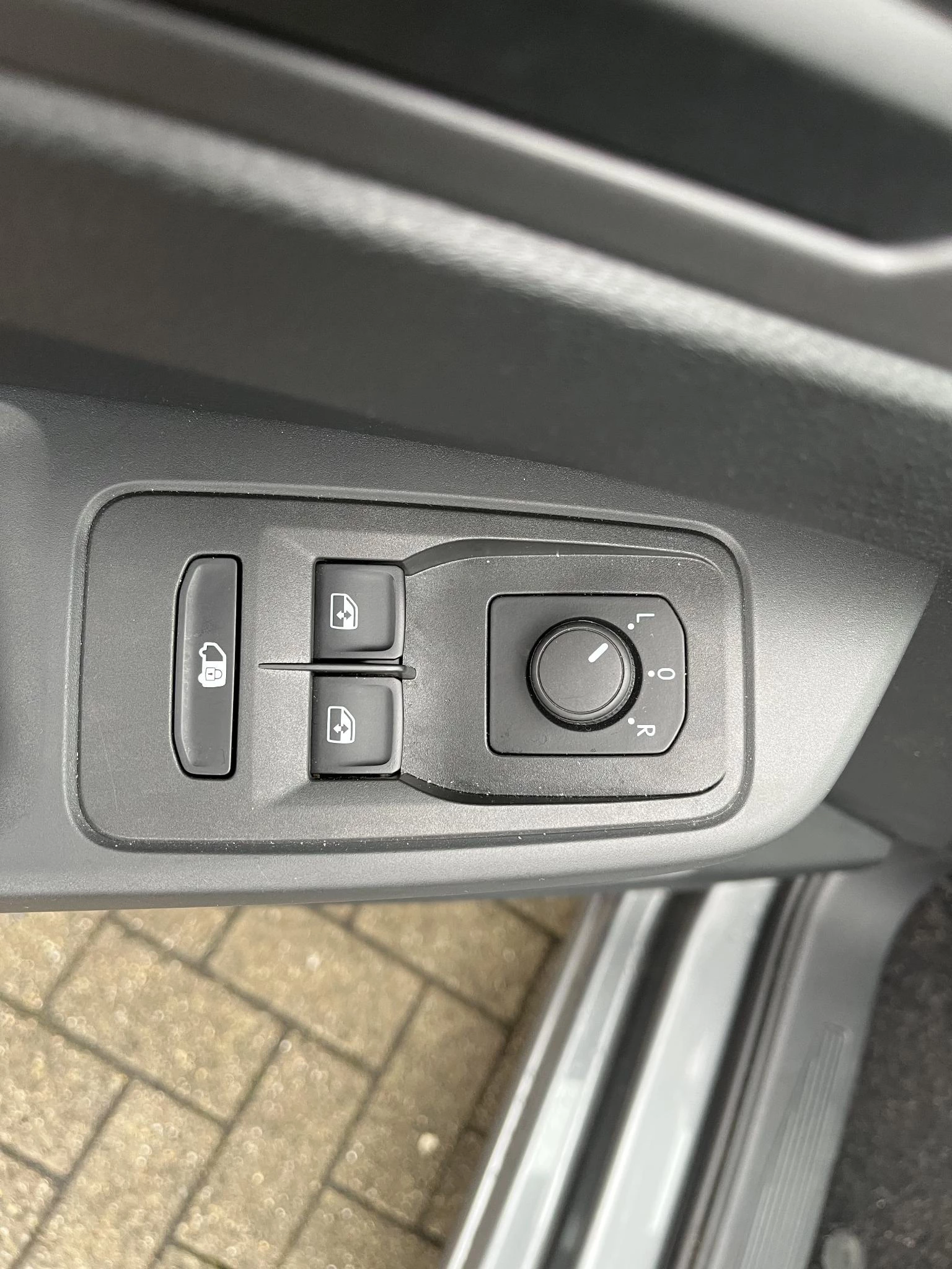 Volkswagen-Caddy-image-11