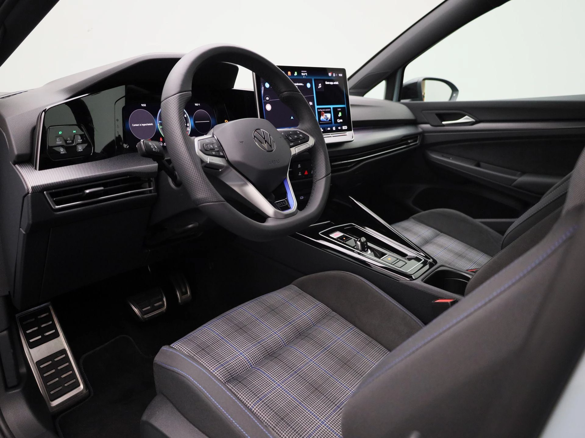 Volkswagen-Golf-image-15