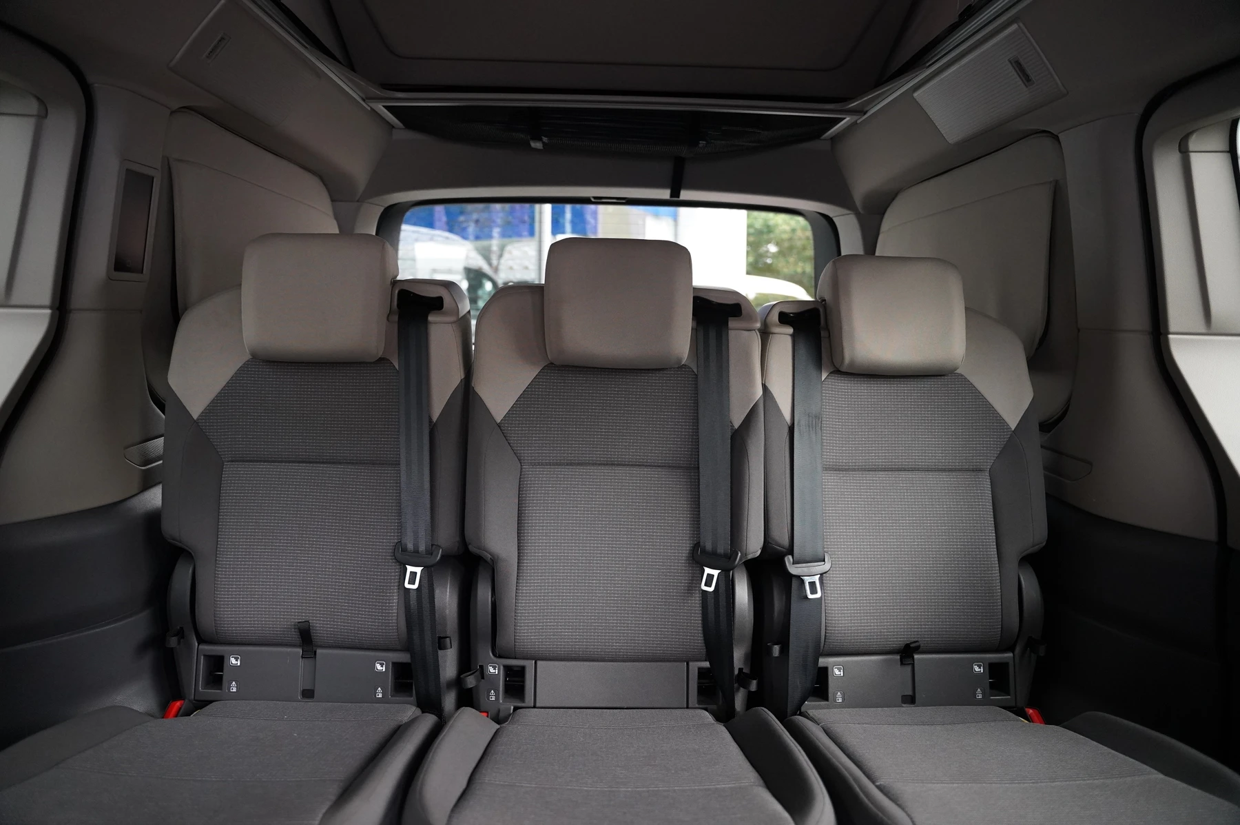 Volkswagen-California-image-9