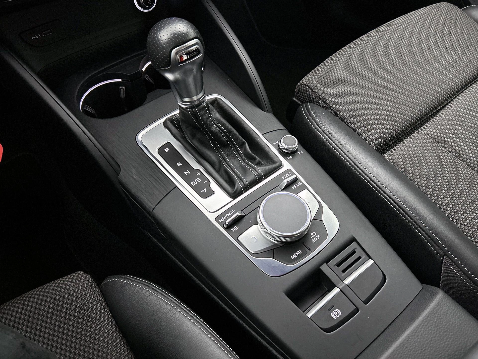 Audi A3 Limousine 35 TFSI CoD Advance Sport