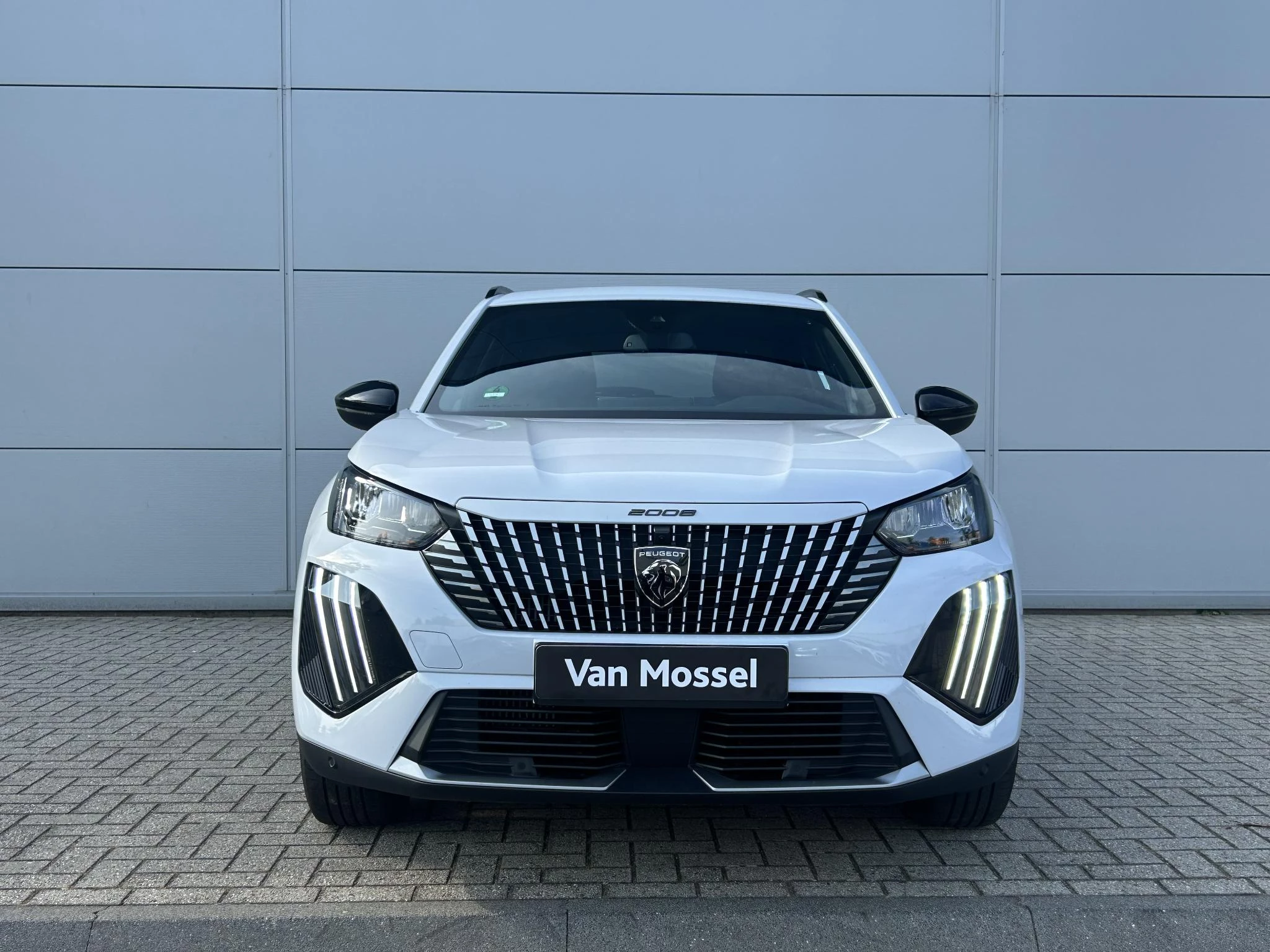 Peugeot 2008 1.2 Hybrid 145 Allure