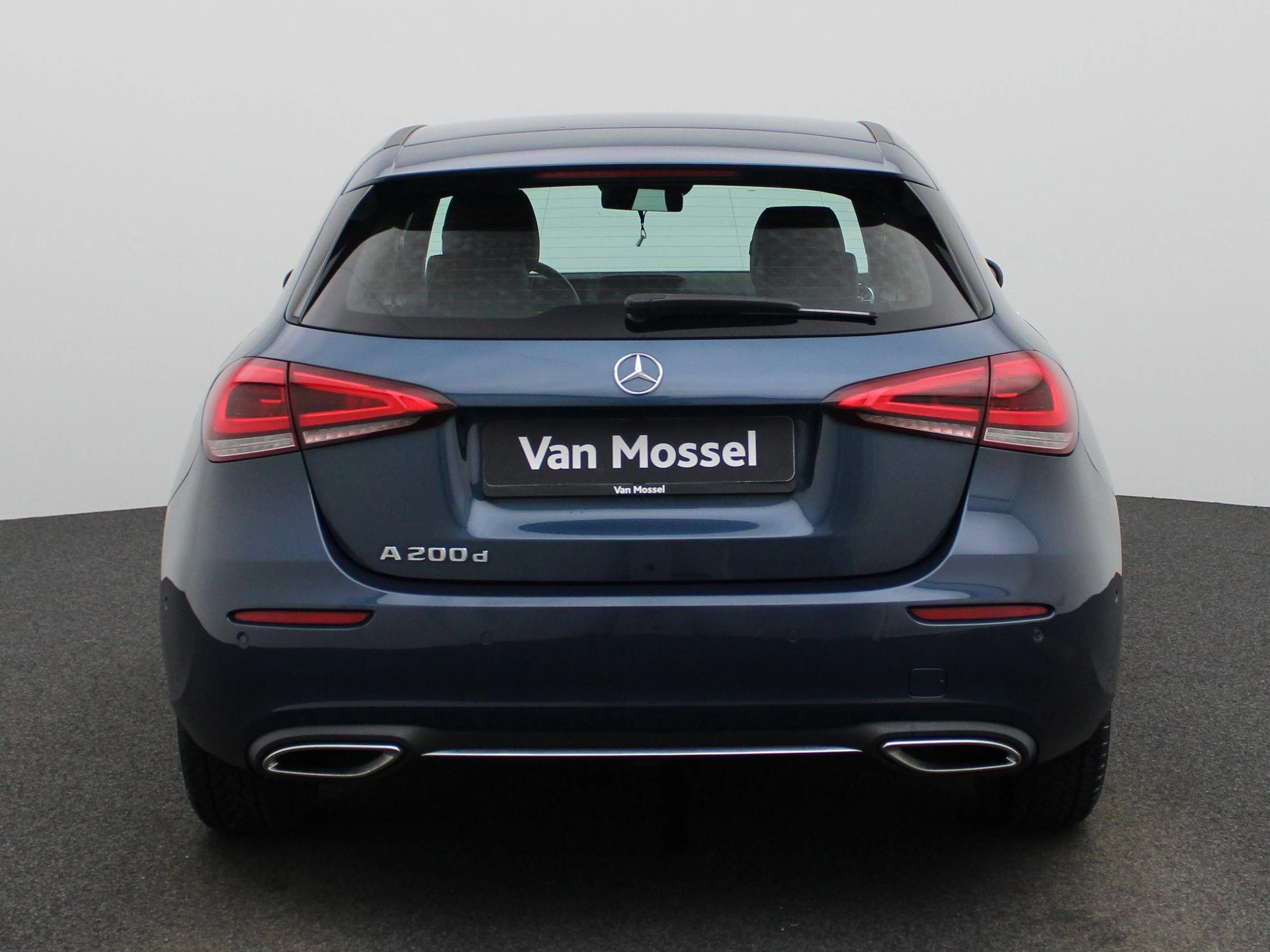 Mercedes-Benz-A-Klasse-image-4