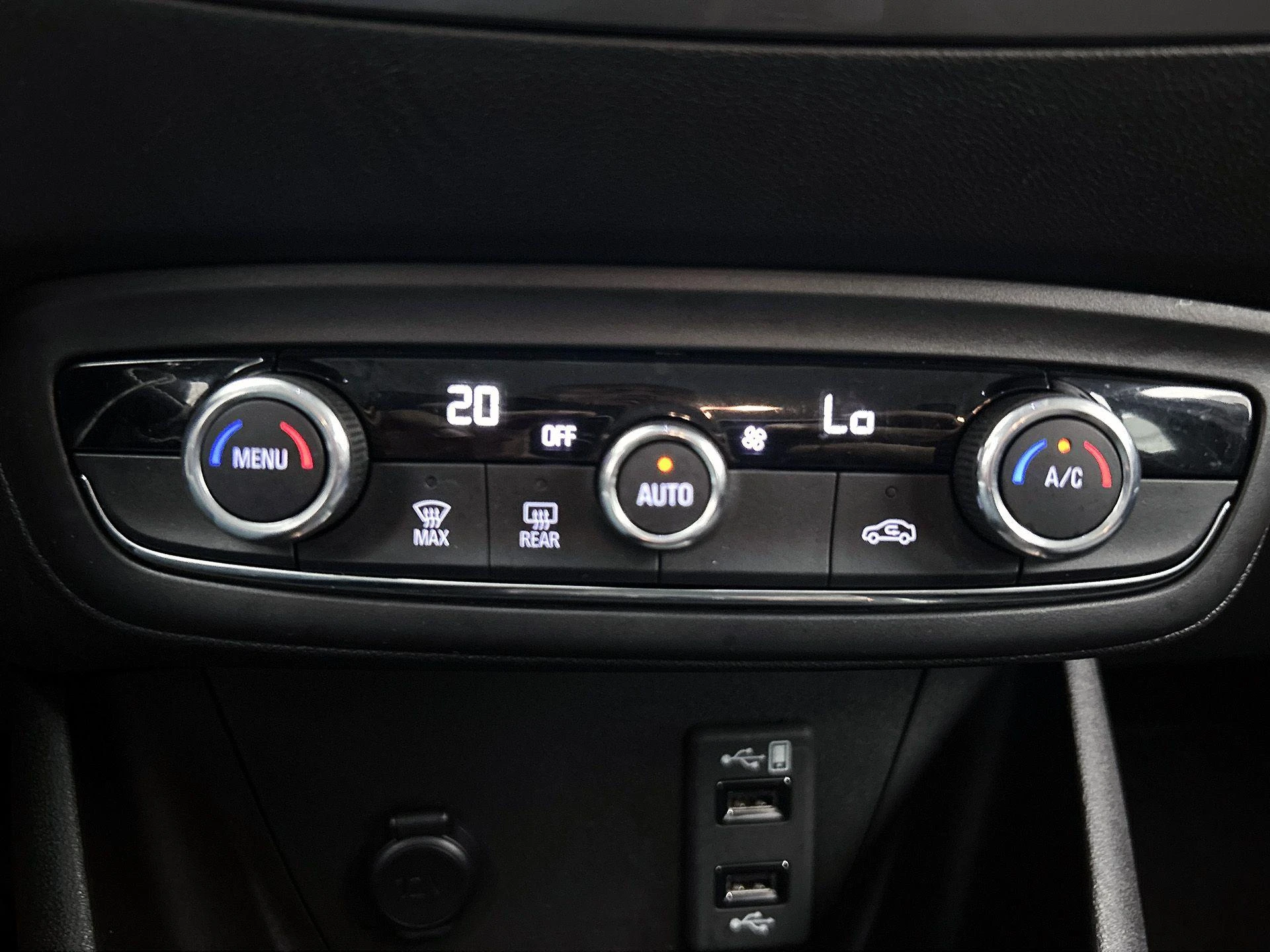 Opel-Crossland-image-16
