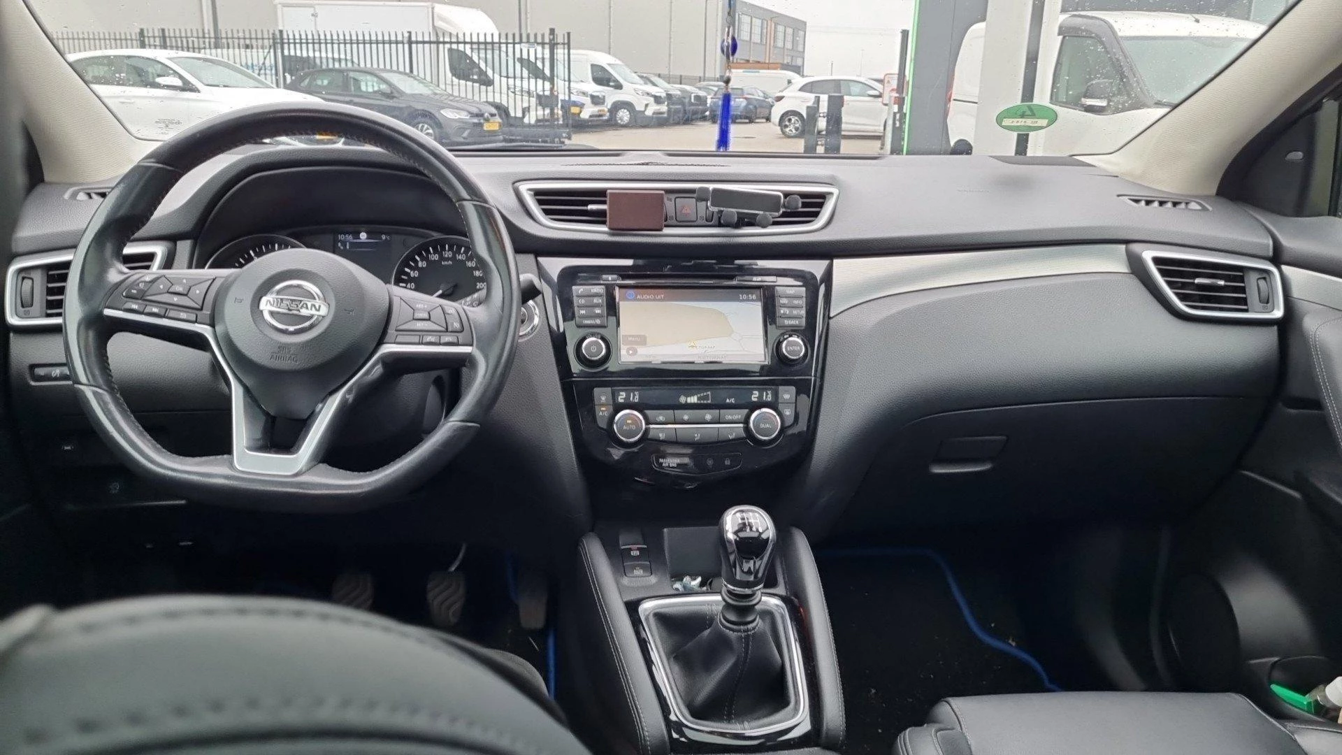 Nissan-QASHQAI-image-7