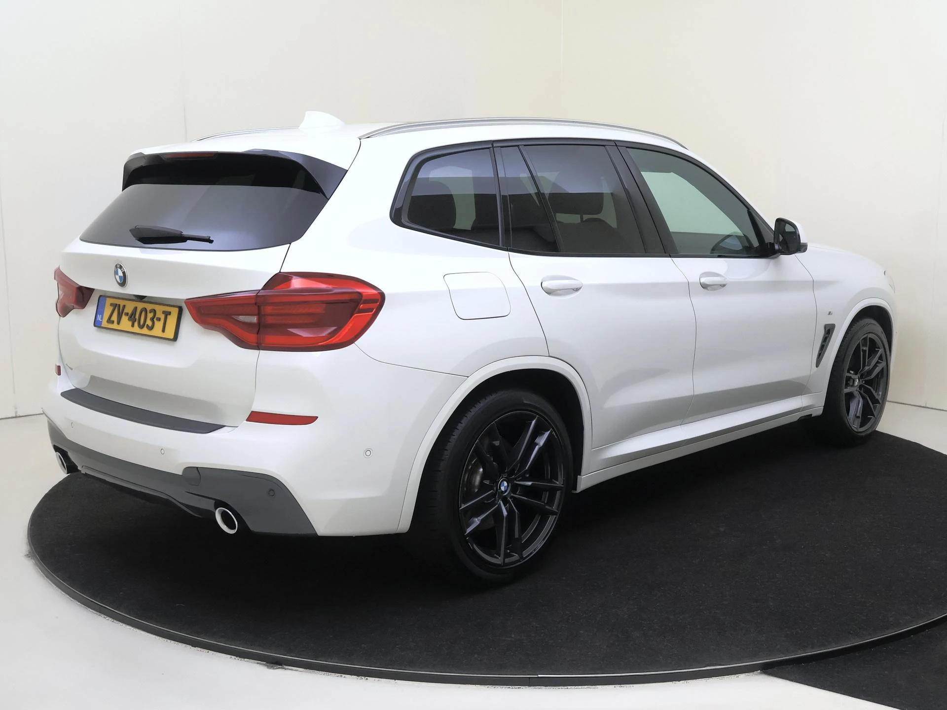 BMW-X3-image-3