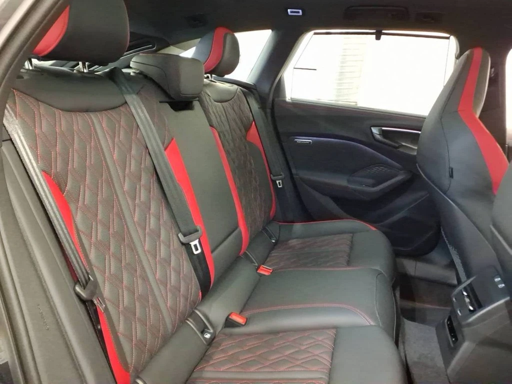 Audi-S5-image-8