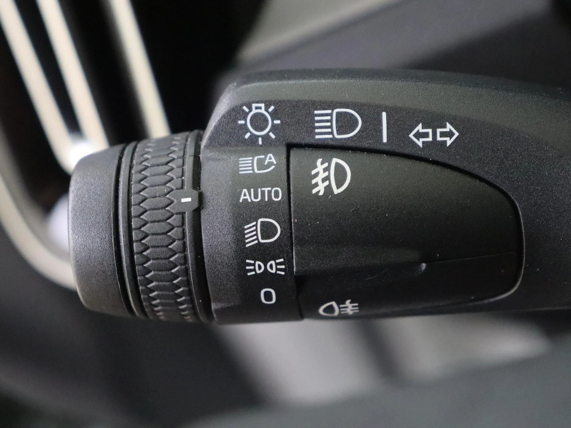 Volvo-XC40-image-24