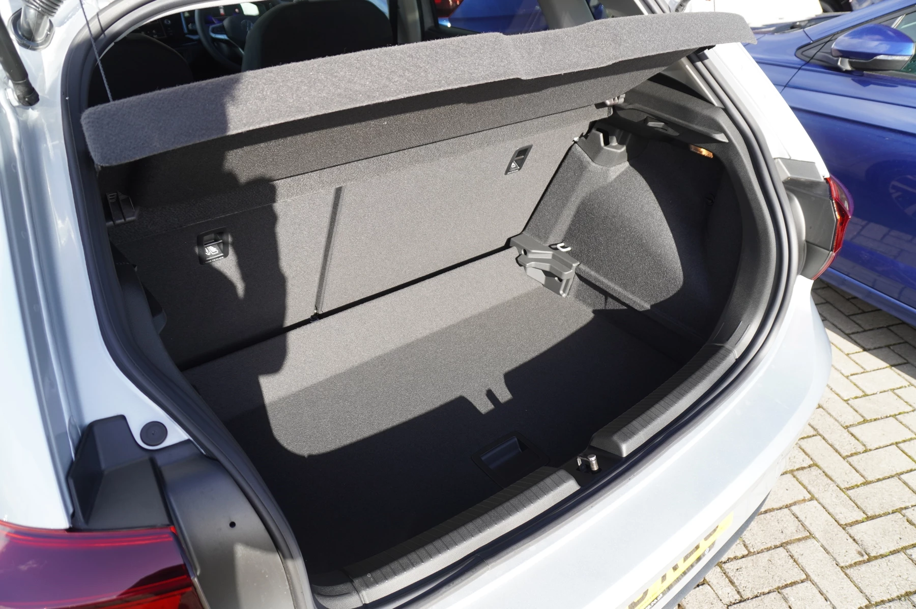 Volkswagen-Polo-image-10