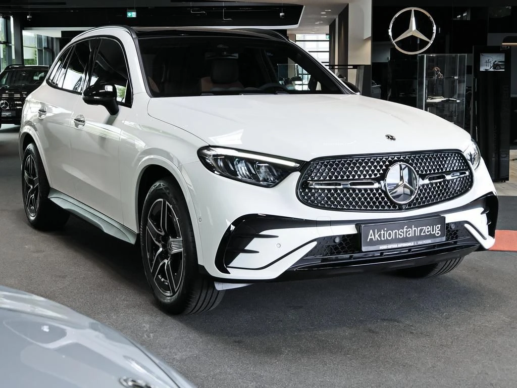 Mercedes-Benz-GLC 200 d-image-3