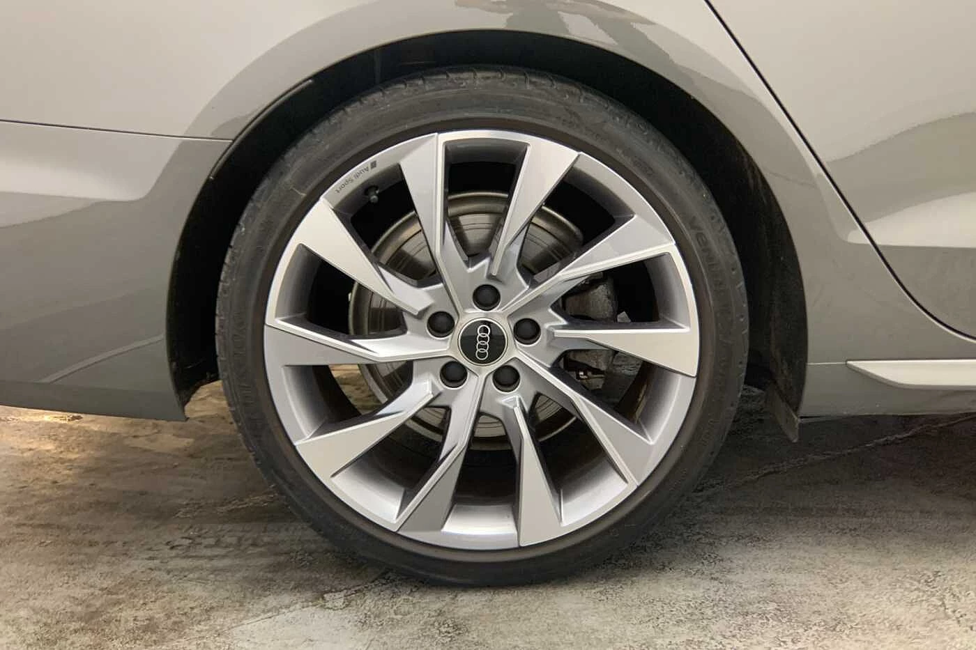 Audi-A4-image-4