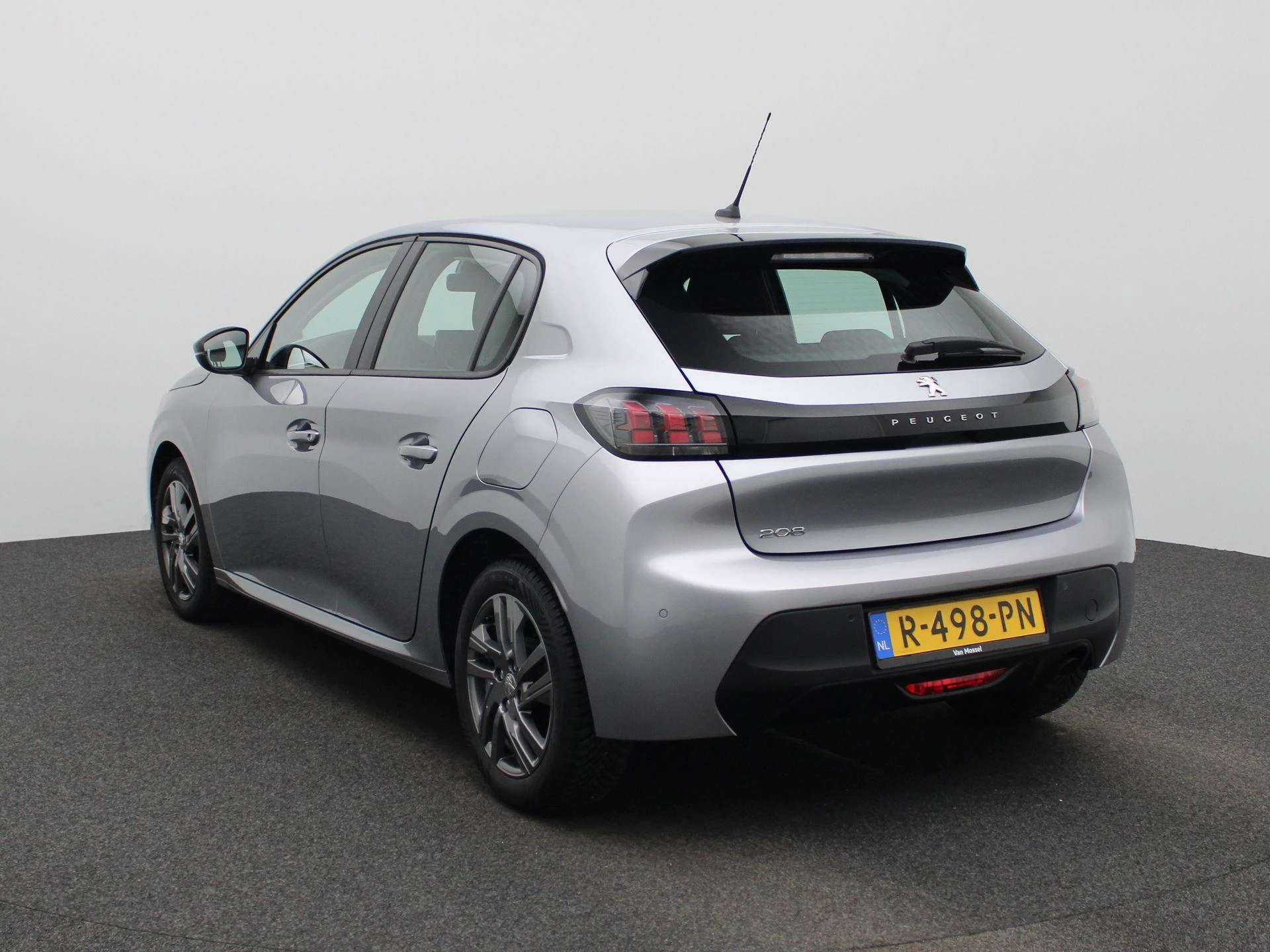 Peugeot-208-image-1