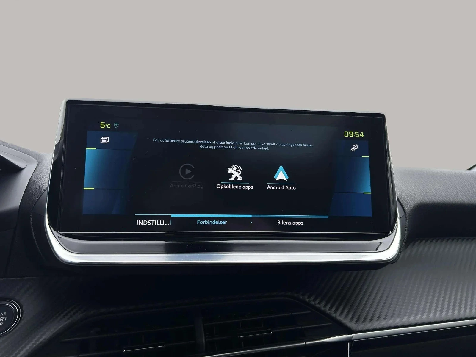 Peugeot-e-208-image-17