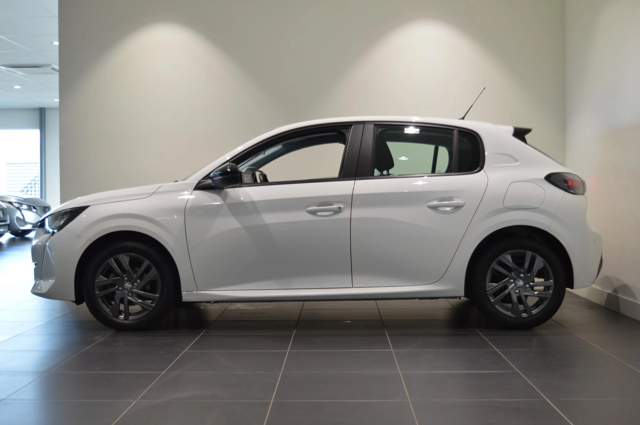 Peugeot-208-image-3