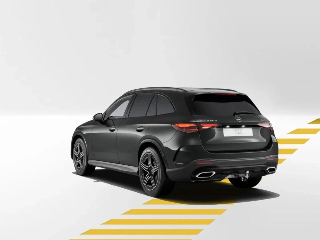 Mercedes-Benz-GLC 220 d-image-4