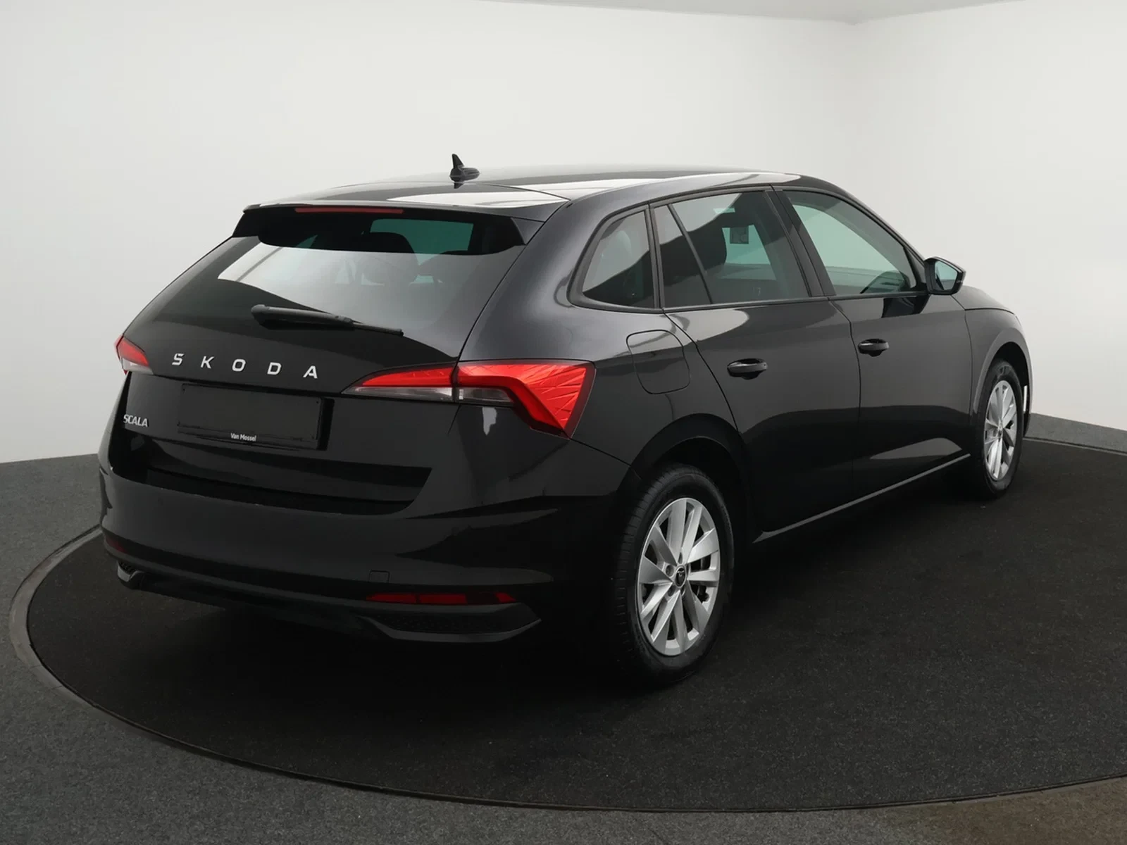 Škoda-Scala-image-1