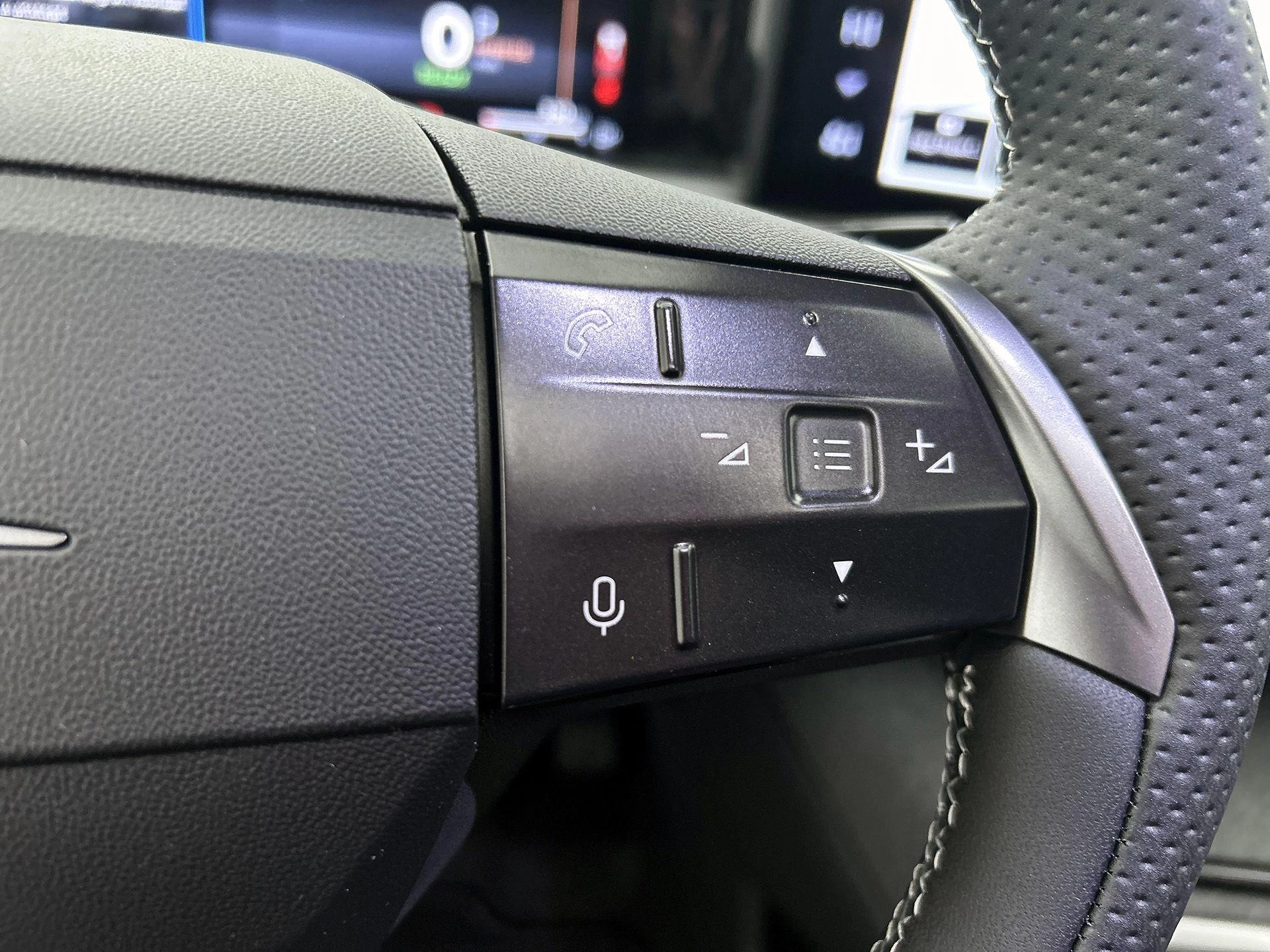 Opel-Grandland-image-5