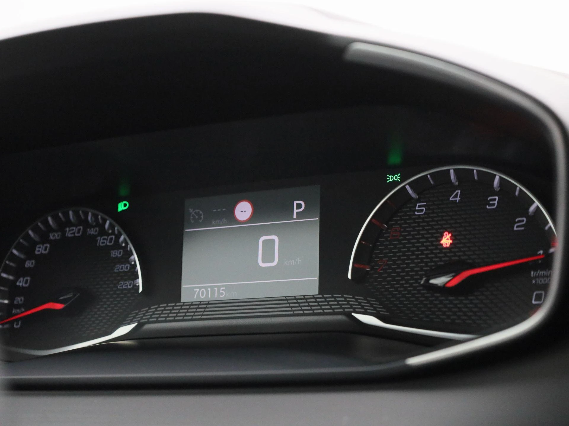 Peugeot-2008-image-24